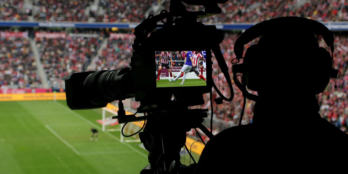 football-camera-operator